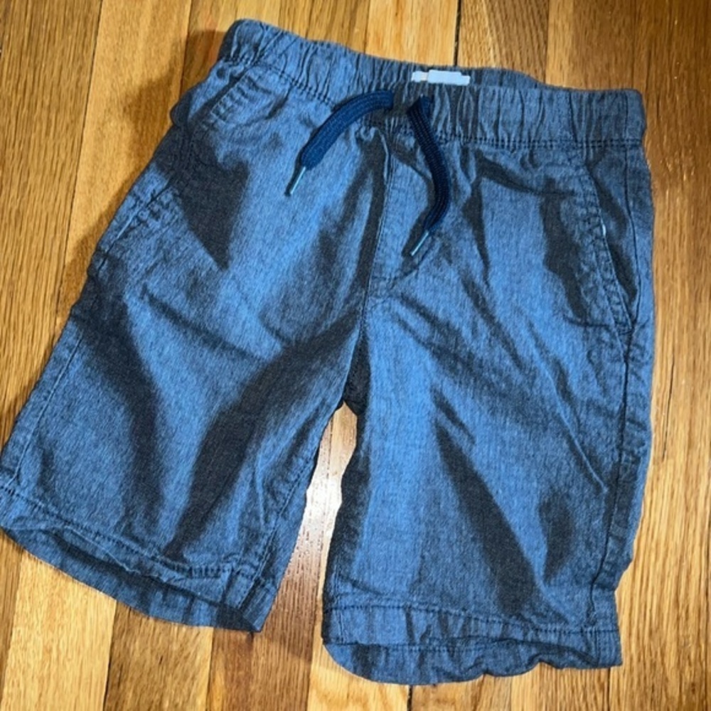 Blue cotton old navy shorts 6/7 EUC bundle and save!